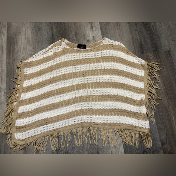 Rue 21: Striped Fringe Knit Poncho One Size - Picture 5 of 8
